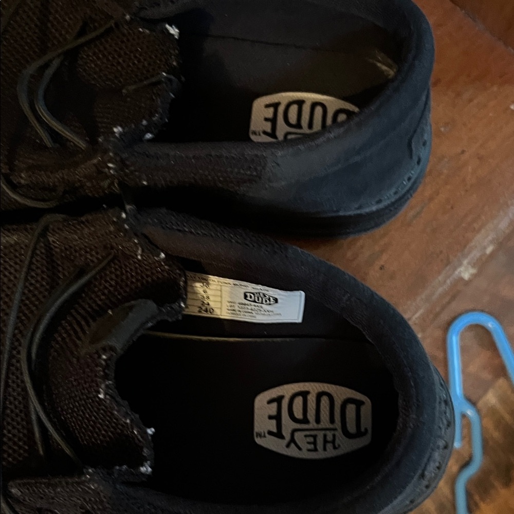 Hey Dude BOYS  Black Loafers size 6 - Picture 3 of 7